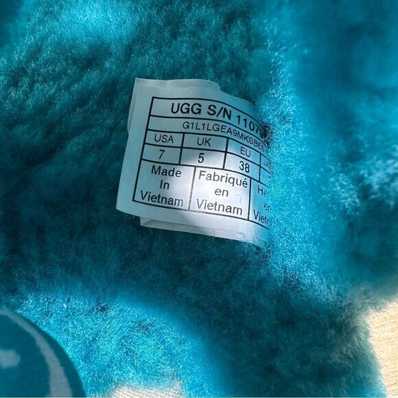 UGG Fluffy Teal Slippers Women’s Size 7 - Picture 7 of 7